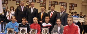 2011 Yilinin En Basarili Antrenörü Karaman’dan