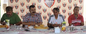 Karaman Belediyespor Teknik Direktörü Nasuh Aköz: “Kosan Ve Mücadele Eden Bir Takim Kuruyoruz”
