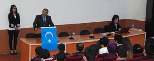 KMÜ’de ‘Kanayan Yara Dogu Türkistan’ Konferansi
