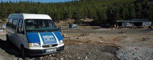 Madencileri Ocaga Getiren Minibüs Terk Edilmis Halde Duruyor 