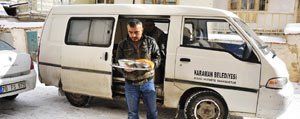   Karaman Belediyesi Her Gün 150 Kisiye Sicak Yemek Veriyor