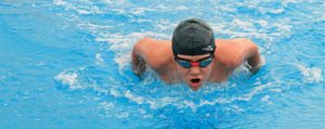 Fikret Ünlü Olimpik Yüzme Havuzu Çocuklarla Isil Isil
