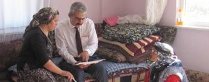 Ayranci`da Yasli Ve Engellilerin Evlerini Belediye Temizliyor
