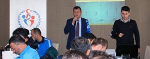 Karaman’da Okul Sporlari Bilgilendirme Toplantisi Yapildi