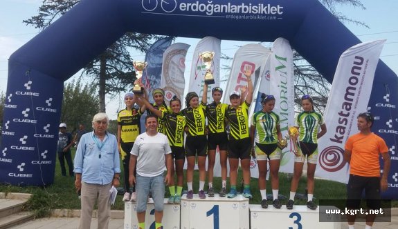 Karaman Bisiklet Takımı Madalya Sayısını 59’a Çıkardı