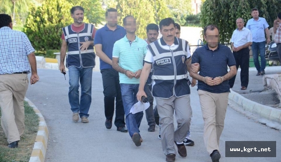 Karaman’da Gözaltına Alınan Üç Hakimden İkisi Tutuklandı