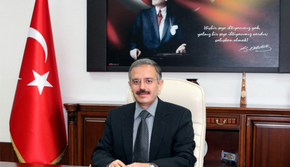 KMÜ Rektörü Prof. Dr. Sabri Gökmen’in 30 Ağustos Zafer Bayramı Mesajı
