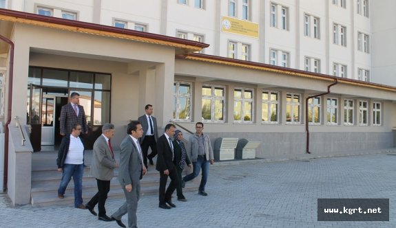 Sultanoğlu Okullarda İncelemelerde Bulundu