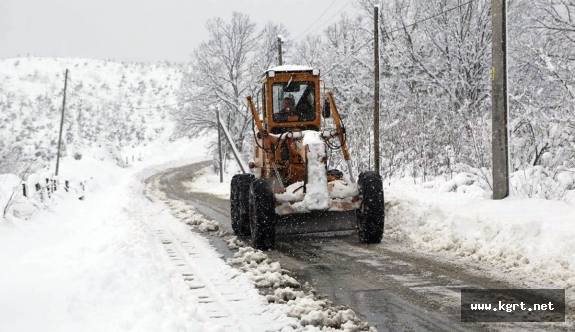 127 Köy Yolu Kar Nedeniyle Ulaşıma Kapandı