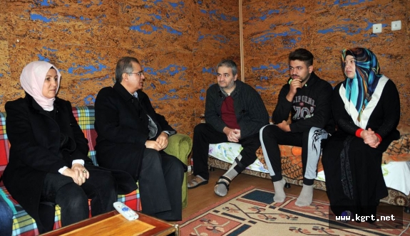 Vali Tapsız’dan Mülteci Ailelerine Ziyaret