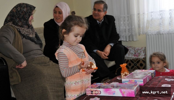 Vali Tapsız’dan Şehit Nihat Akman’ın Ailesine Ziyaret