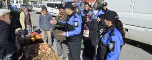 Karaman’da Dolandiricilara Karsi Vatandaslar Tek Tek Uyariliyor