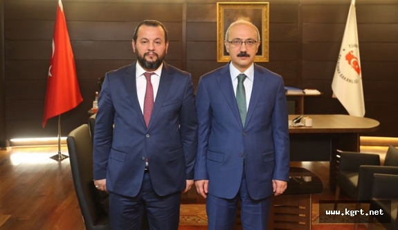 Kalkınma Bakanı Elvan'dan Rektör Akgül'e Destek