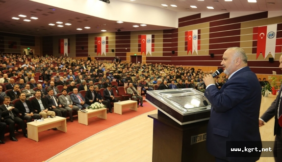 Güçlü Türkiye Yolunda Cumhurbaşkanlığı Sistemi Konferansına İlgi Yoğundu