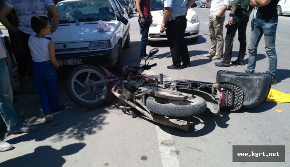 Karaman'da Motosikletler Çarpıştı: 2 Yaralı