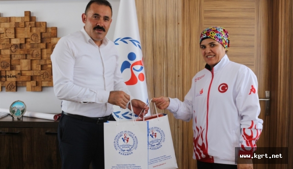 Olimpiyat Üçüncüsü Ayşe Kesiktaş’tan Kısacık’a Ziyaret