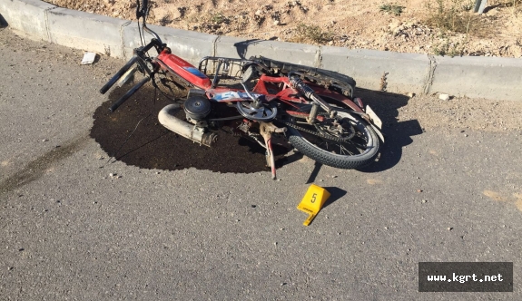 Karaman'da Otomobille Motosiklet Çarpıştı: 1 Ölü