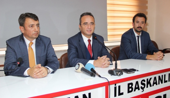 CHP Genel Başkan Yardımcısı Ve Parti Sözcüsü Tezcan: Memleket Kendi İçinde Bir Birini Anlamayan, Dinlemeyen Siyasetçilere Teslim Olmuş