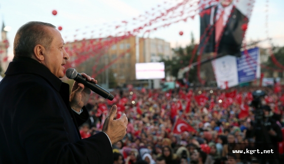Cumhurbaşkanı Recep Tayyip Erdoğan: "Türkiye'nin Yanı Başında Terör Oluşumlarına İzin Vermeyeceğiz"