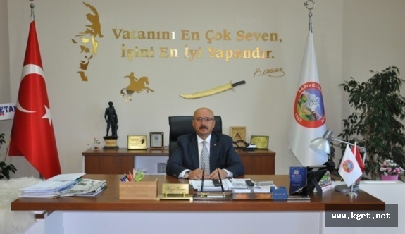 Hayri Samur, Dördüncü Kez Yılın Belediye Başkanı Seçildi