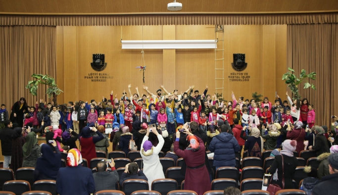 Karaman’da Çocuklar İçin Tiyatro Etkinliği Düzenlendi