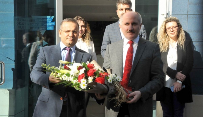 Vali Meral Türk Telekom İl Müdürlüğünü Ziyaret Etti