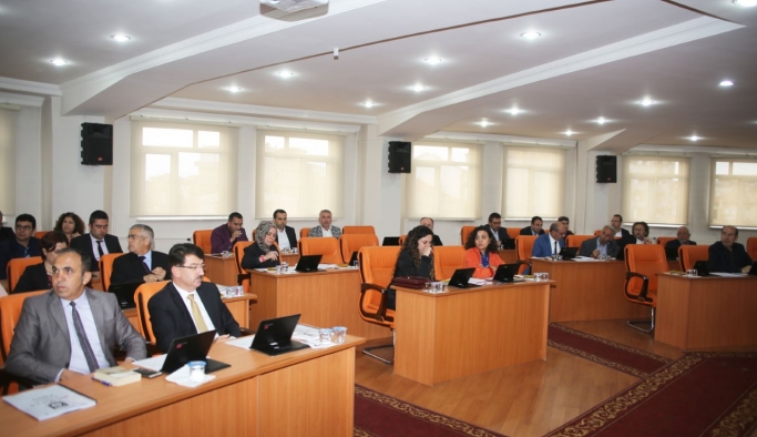 Belediye Meclisinde Komisyon Ve Encümen Üyeleri Belirlendi