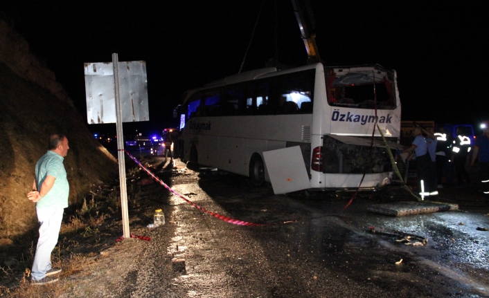 Karaman’daki Otobüs Kazasında Yaralanan 47 Kişiden 25’i Taburcu Oldu