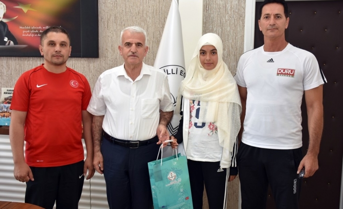 Türkiye Şampiyonu Taekwondocudan Kuntoğlu’na Ziyaret