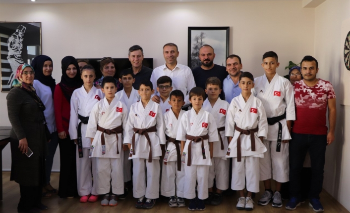 Karadeniz Ve Hazar Ülkeleri Karate Şampiyonası’na Karaman’dan 10 Sporcu