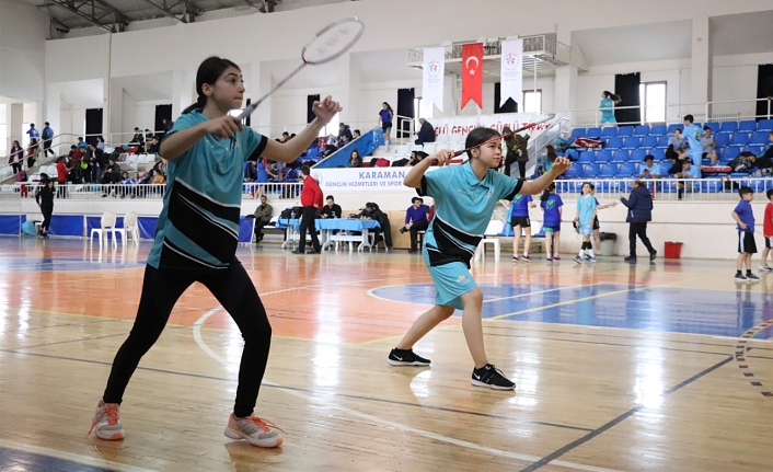 Ev Sahibi Olduğumuz Analig Badmintonda Yarı Finale Çıkan Takımlar Belli Oldu