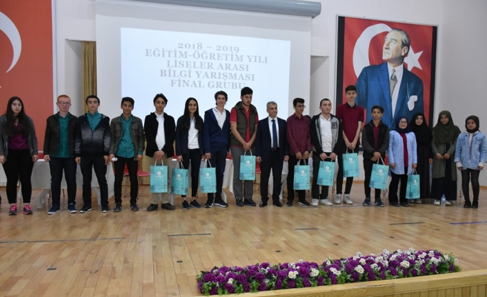 Liseler Arası Bilgi ve Genel Kültür Yarışmasının Finali Büyük İlgi Gördü