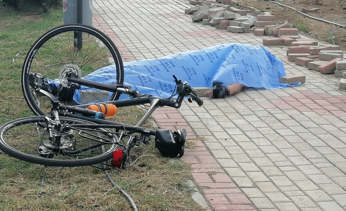 Bisikletten Düştü Hayatını Kaybetti