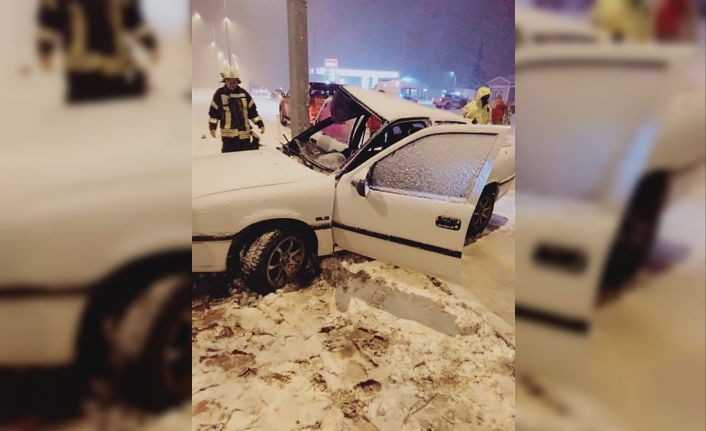 Kar Yağışı Sonrası Trafik Kazası: 2 Yaralı