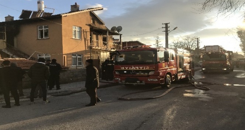 Konya'da Evde Yangın Çıktı: 1 Ölü, 1 Yaralı