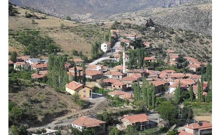 Karaman’da Vakaların Arttığı Köye Giriş- Çıkışlar Yasaklandı