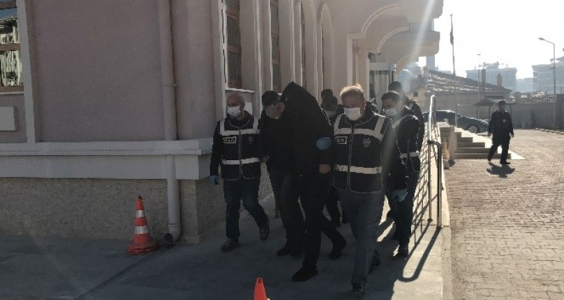 Konya’da Otomobil Dolandırıcılığı: 5 Kişi Yakalandı