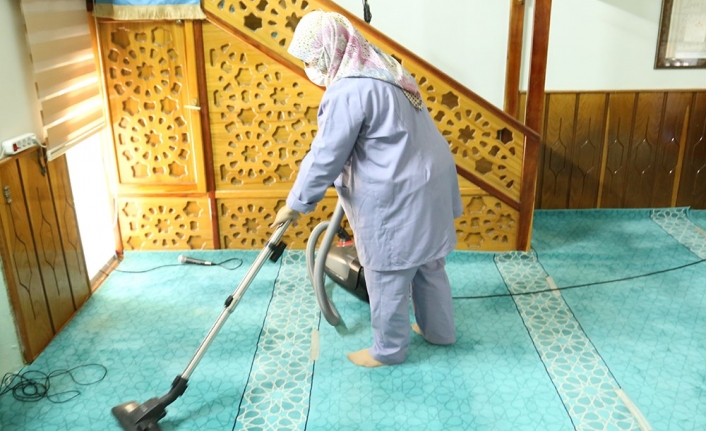 Karaman’da Camiler Temizleniyor