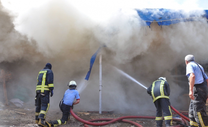 Karaman’da Çıkan Yangın Güçlükle Kontrol Altına Alındı