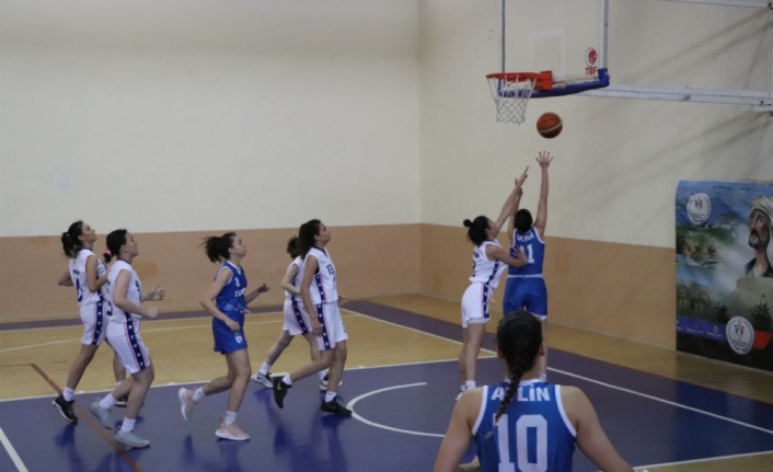 Basketbol Grup Müsabakaları Karaman’da Başladı