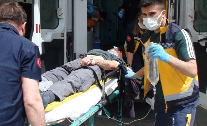 Karaman’da Sivil Askeri Aracın Çarptığı Yaya Ağır Yaralanandı