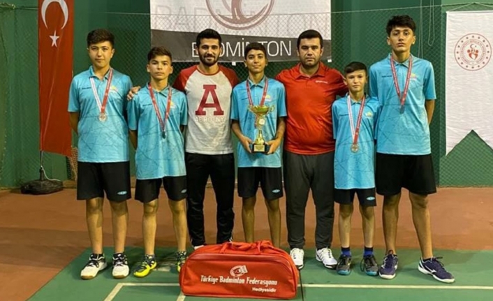 Karaman Analig Badminton Takımı Türkiye İkincisi Oldu
