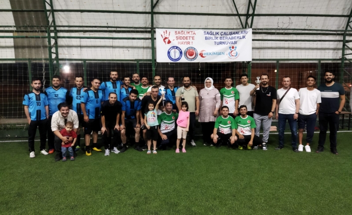 Karaman’da Sağlık Çalışanlarının Futbol Turnuvası Tamamlandı