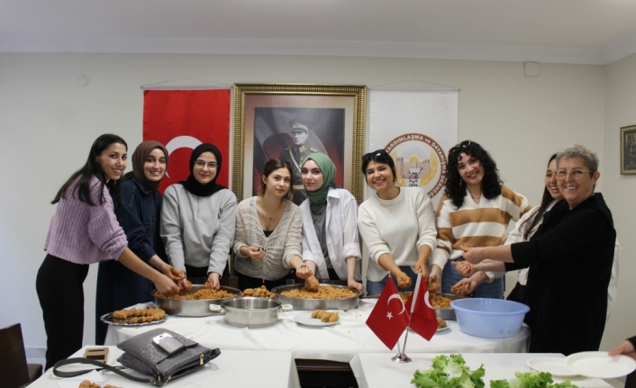 Duru Bulgurun Katkılarıyla Ankara’da Öğrenci Tanışma Yemeği