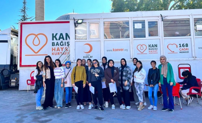 GSB Karaman Kız Yurdu Öğrencileri Kan Bağışında Bulundu