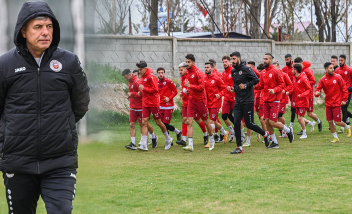 Karaman FK, Kuşadası Maçı Hazırlıklarına Başladı