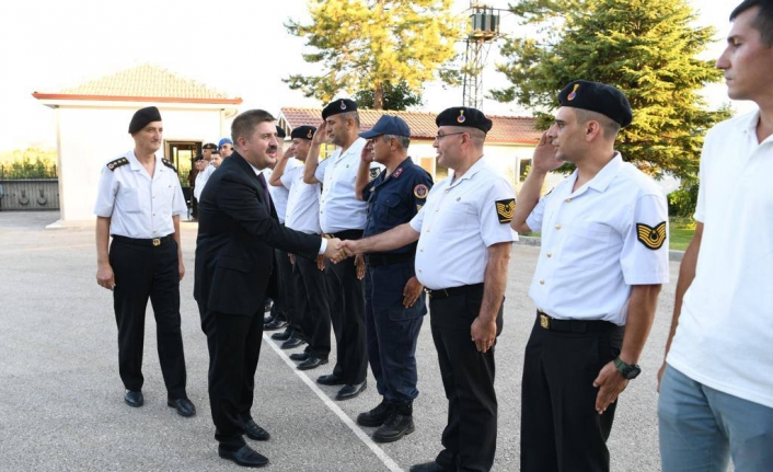 Vali Sarıibrahim, İl Jandarma Komutanlığında
