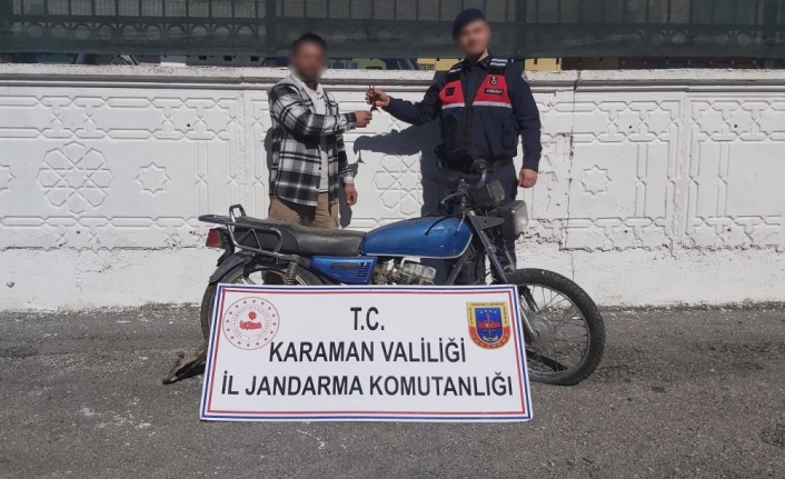 Jandarma Çalıntı Motosikleti Sahibine Teslim Etti