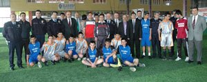 Emniyet’ten Bir Yildiz Doguyor Futbol Turnuvasi...