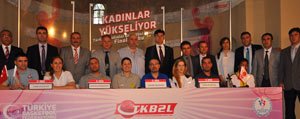 Türkiye Kadinlar Basketbol 2. Ligi Final Grubu Maçlari...